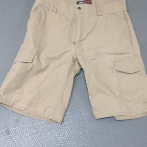 Under armour men’s khaki cargo shorts size 34